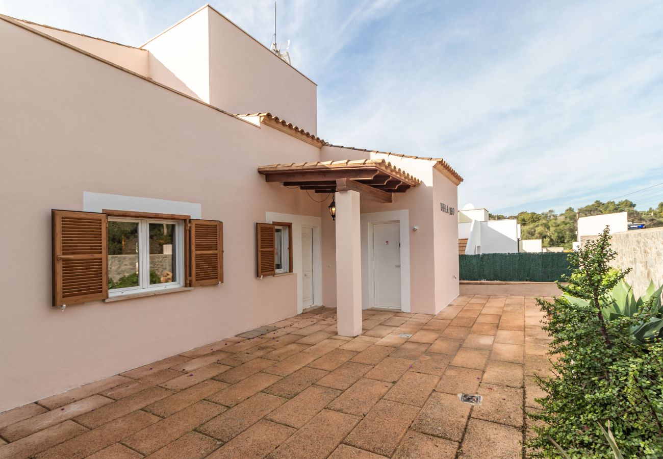 Chalet in Cala Murada - Haus mit privatem Pool in Meeresnähe