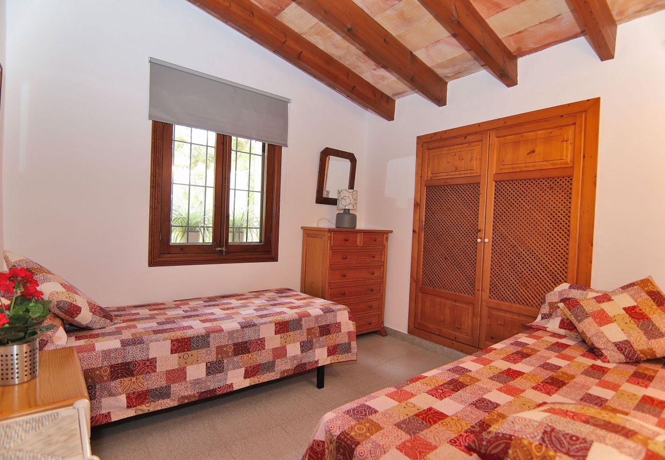 Villa in Campanet - Caselles de Baix 102 charmantes Landhaus, mit privatem Schwimmbad, Terrasse, Grill und W-Lan