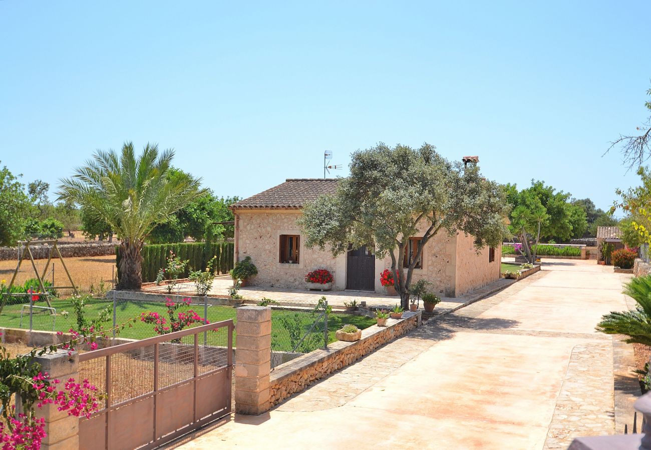 Finca in Santa Margalida - S'Estret 184 herrliche Finca mit privatem Pool, Terrasse, gemütlichem Garten und Tischtennis