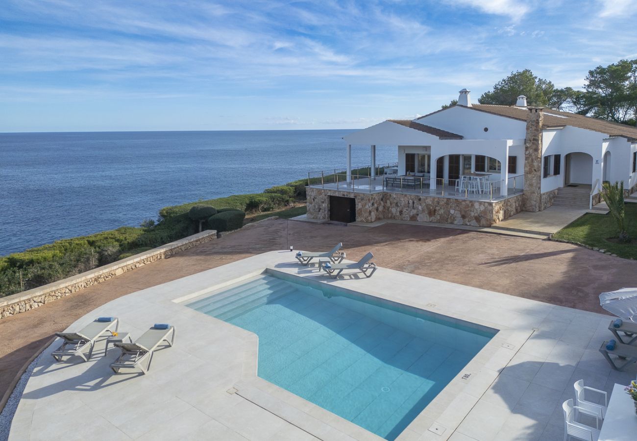 Villa in Cala Santanyi - Villa Can Ferrando in erste Meereslinie mit mediterranem Luxus