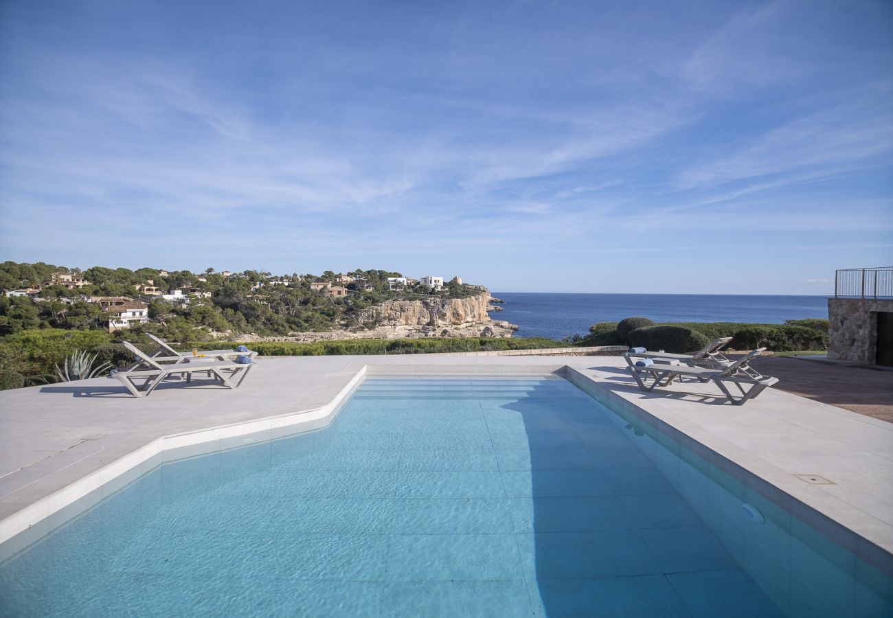 Villa in Cala Santanyi - Villa Can Ferrando in erste Meereslinie mit mediterranem Luxus