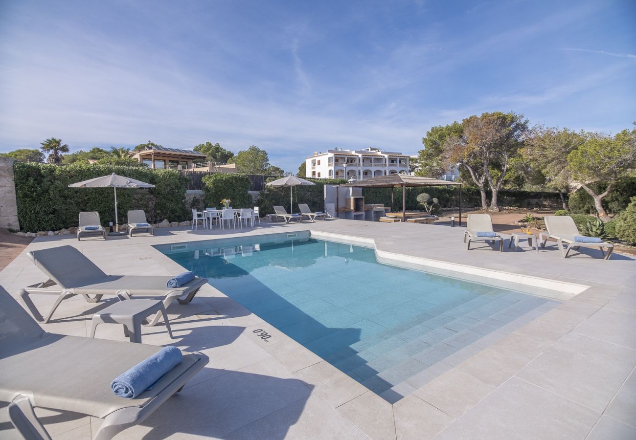 Villa in Cala Santanyi - Villa Can Ferrando in erste Meereslinie mit mediterranem Luxus