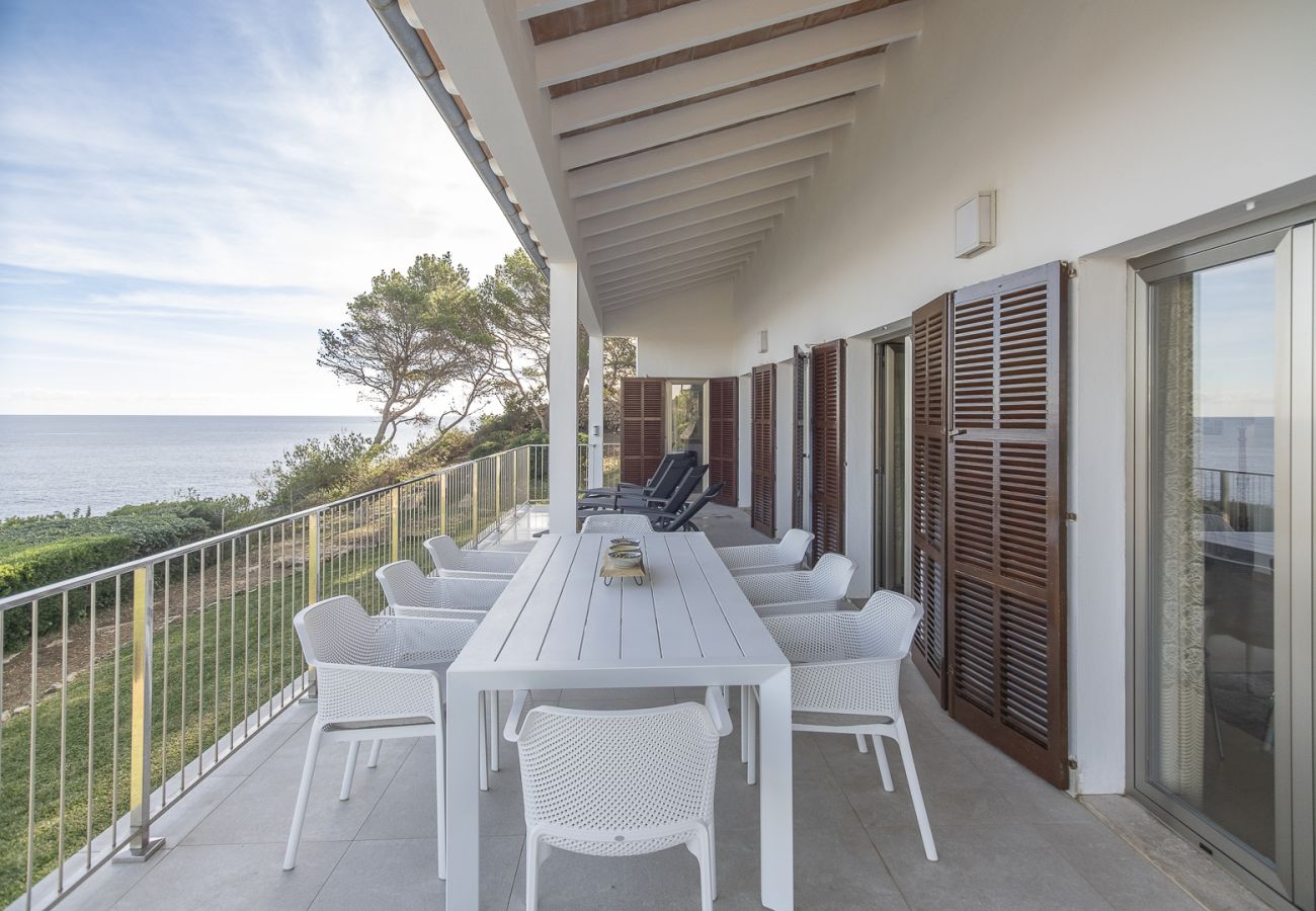 Villa in Cala Santanyi - Villa Can Ferrando in erste Meereslinie mit mediterranem Luxus