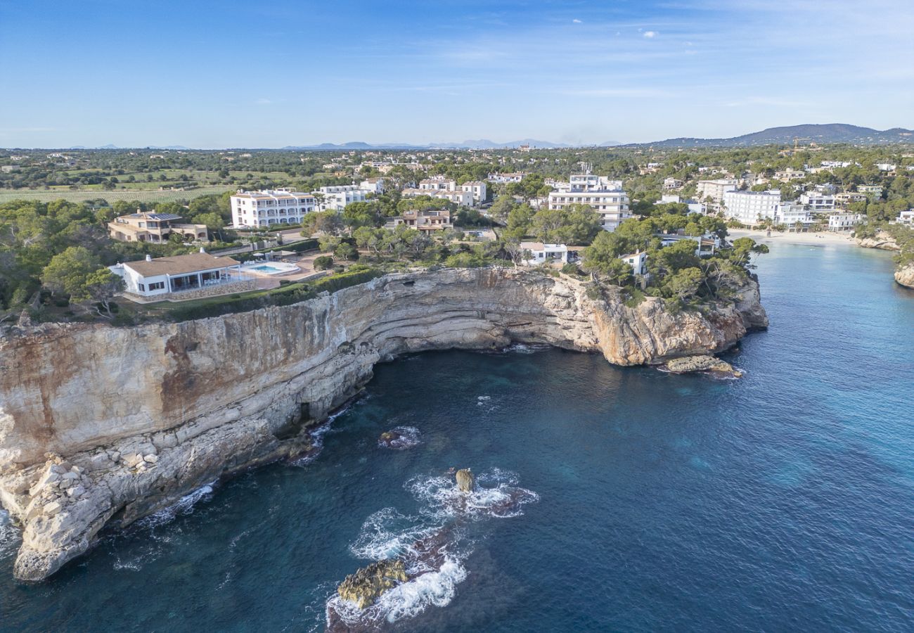 Villa in Cala Santanyi - Villa Can Ferrando Ferienhaus in Cala Santanyi n erster Meereslinie mit mediterranem Luxus