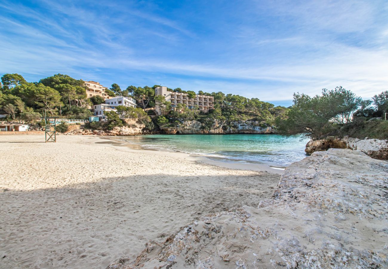 Villa in Cala Santanyi - Villa Can Ferrando Ferienhaus in Cala Santanyi n erster Meereslinie mit mediterranem Luxus