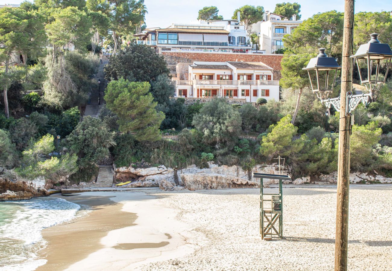 Ferienwohnung in Cala Santanyi - Sa Trona Beach House Ferienhaus mit Blick auf Cala Santanyi nur wenige Schritte vom Strand entfernt