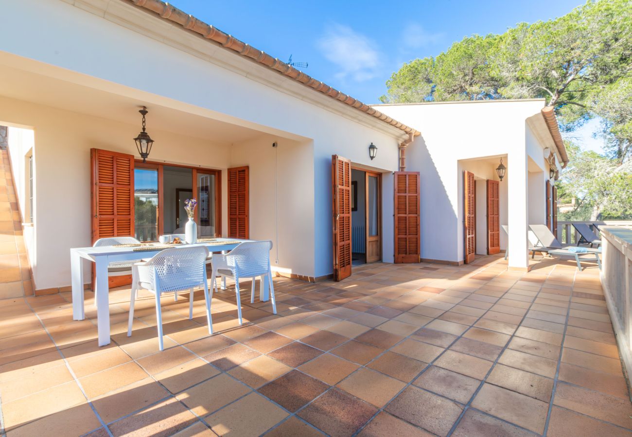 Ferienwohnung in Cala Santanyi - Sa Trona Beach House Ferienhaus mit Blick auf Cala Santanyi nur wenige Schritte vom Strand entfernt