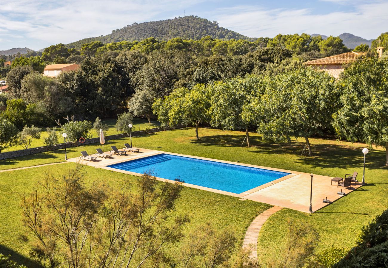 Ferienwohnung in Son Servera - Cala Bona Apartment mit Bergblick und Pool nahe dem Meer in Port Verd verfügbar für monatliche Vermietung