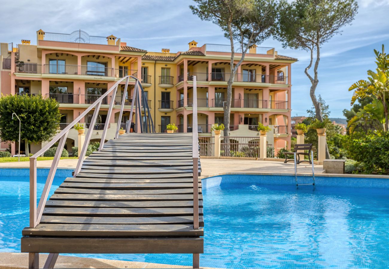 Ferienwohnung in Santa Ponça - Port Adriano Residence stilvolle Unterkunft mit Pool nahe dem Strand in Santa Ponsa verfügbar für temporäre Aufenthalte