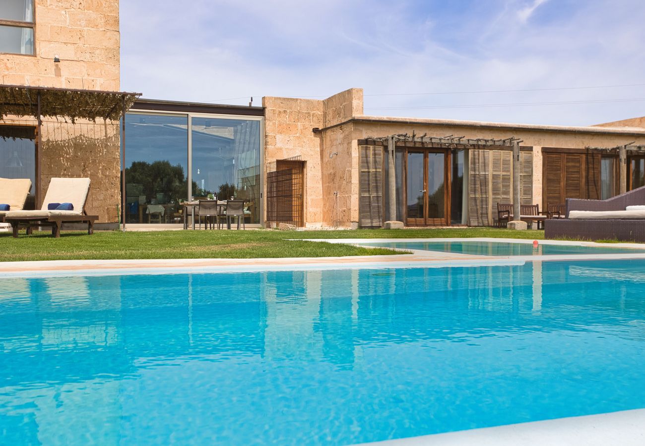 Finca en Campos - Son Coranta casa vacacional con estilo rústico y piscina en un entorno tranquilo y natural en Campos