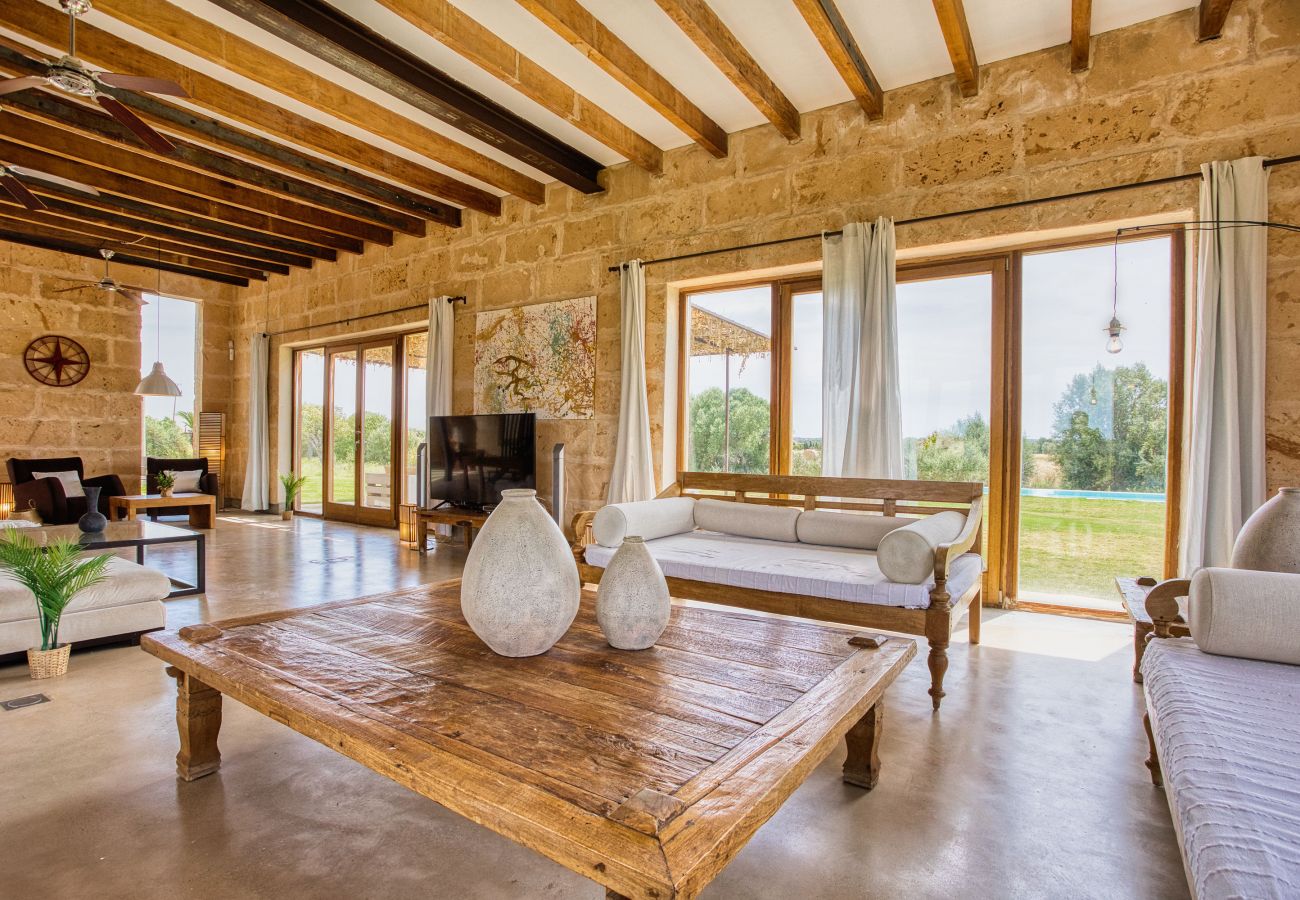 Finca en Campos - Son Coranta casa vacacional con estilo rústico y piscina en un entorno tranquilo y natural en Campos