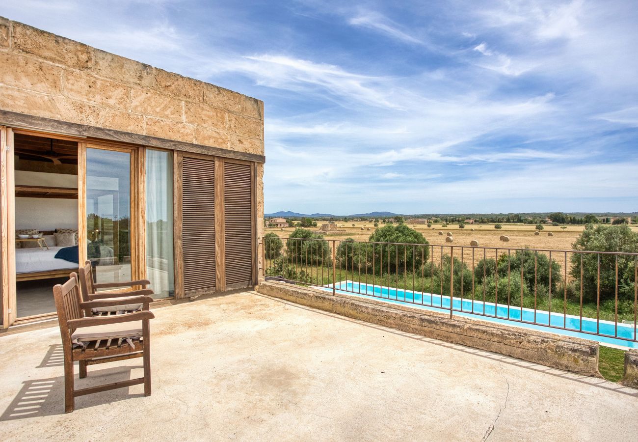 Finca en Campos - Son Coranta casa vacacional con estilo rústico y piscina en un entorno tranquilo y natural en Campos