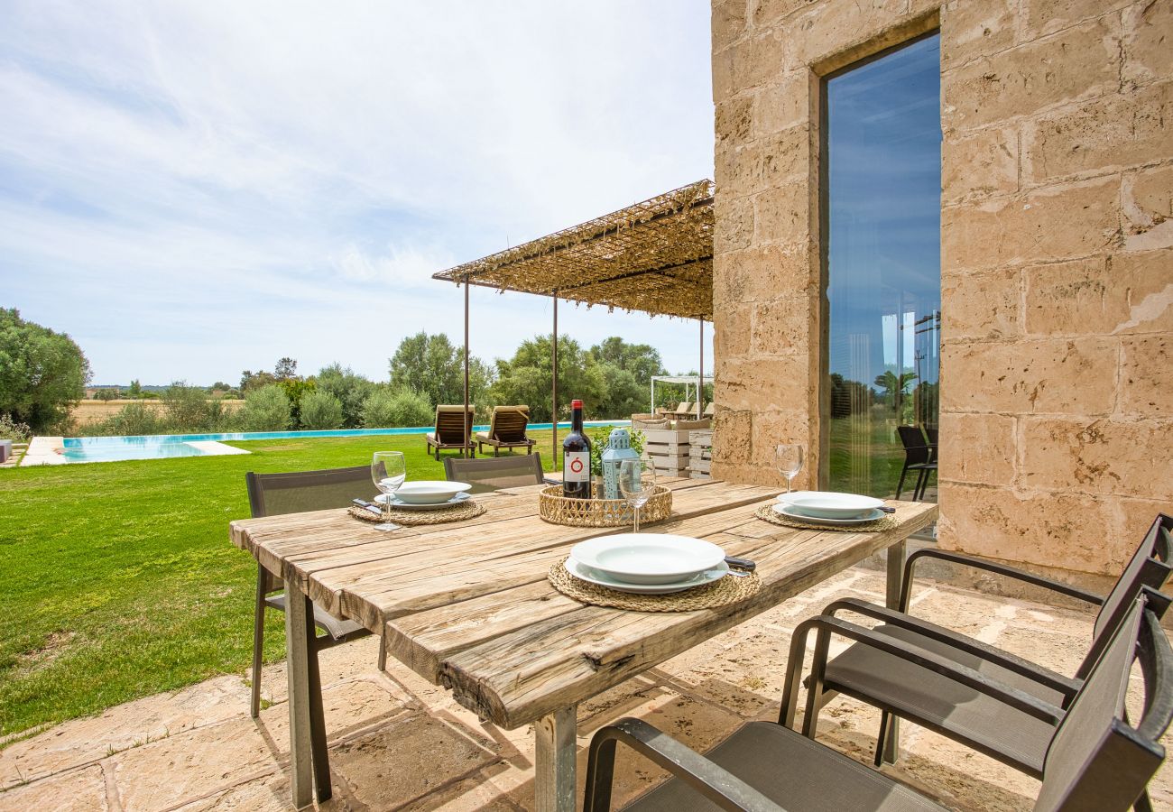 Finca en Campos - Son Coranta casa vacacional con estilo rústico y piscina en un entorno tranquilo y natural en Campos