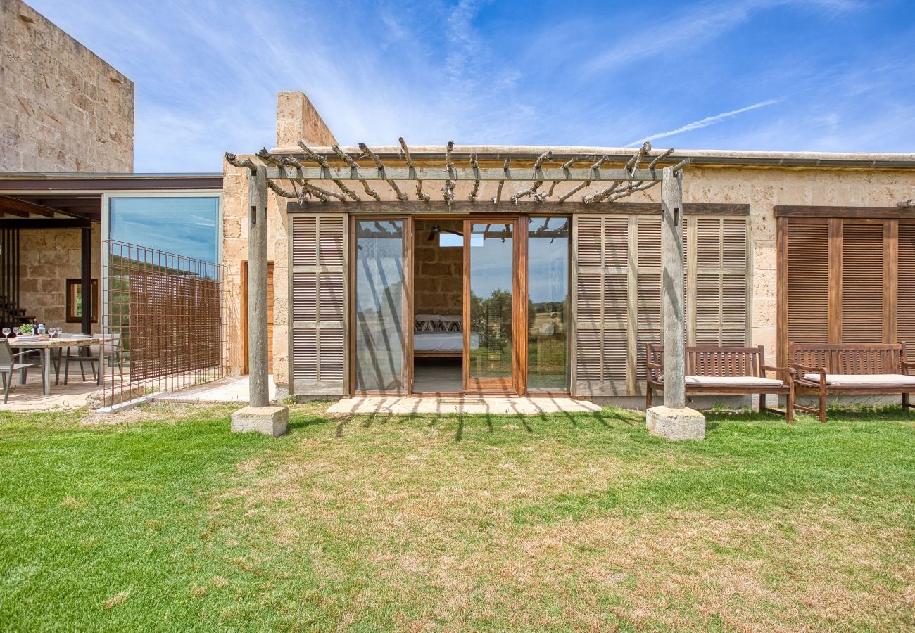 Finca en Campos - Son Coranta casa vacacional con estilo rústico y piscina en un entorno tranquilo y natural en Campos