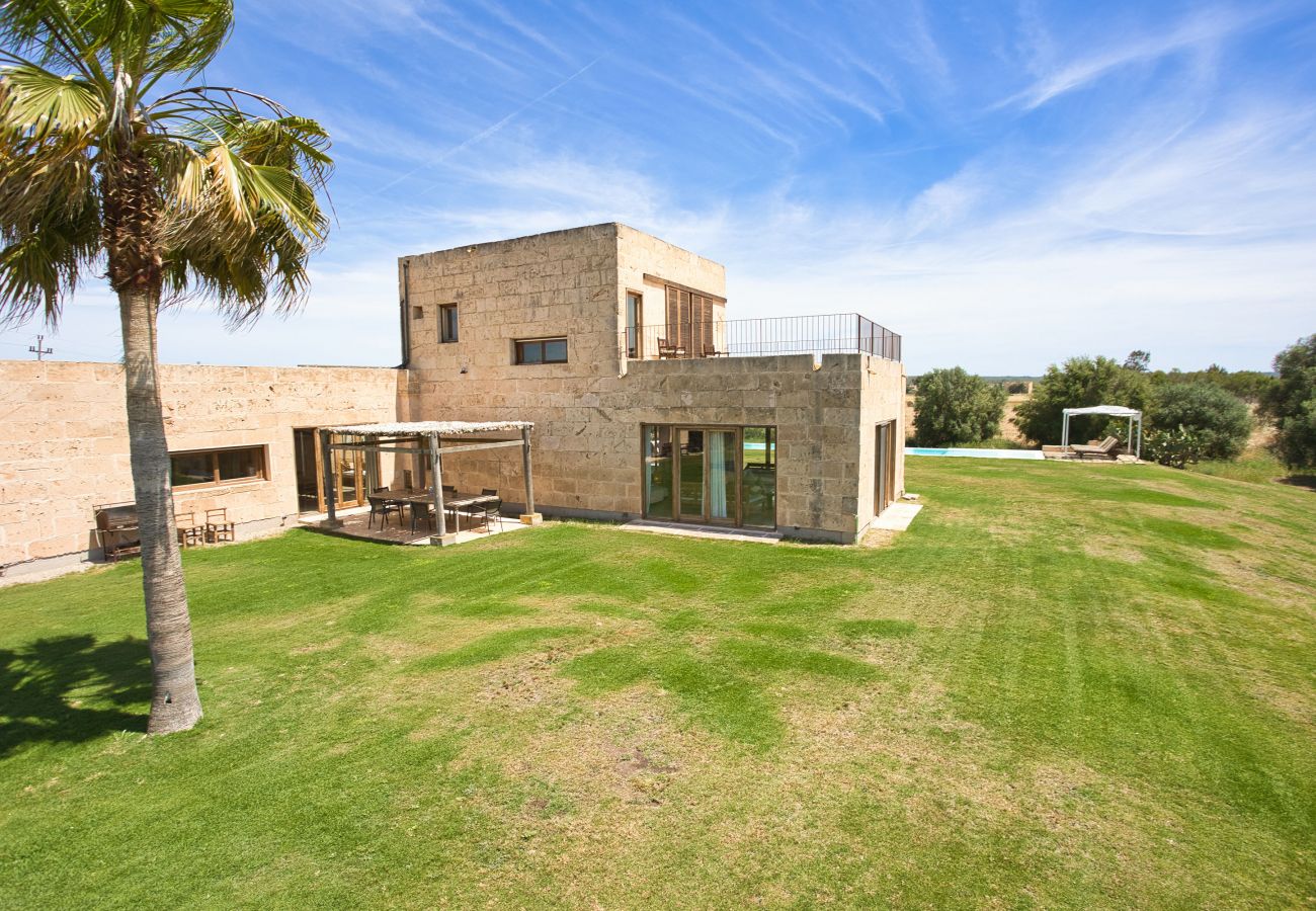 Finca en Campos - Son Coranta casa vacacional con estilo rústico y piscina en un entorno tranquilo y natural en Campos