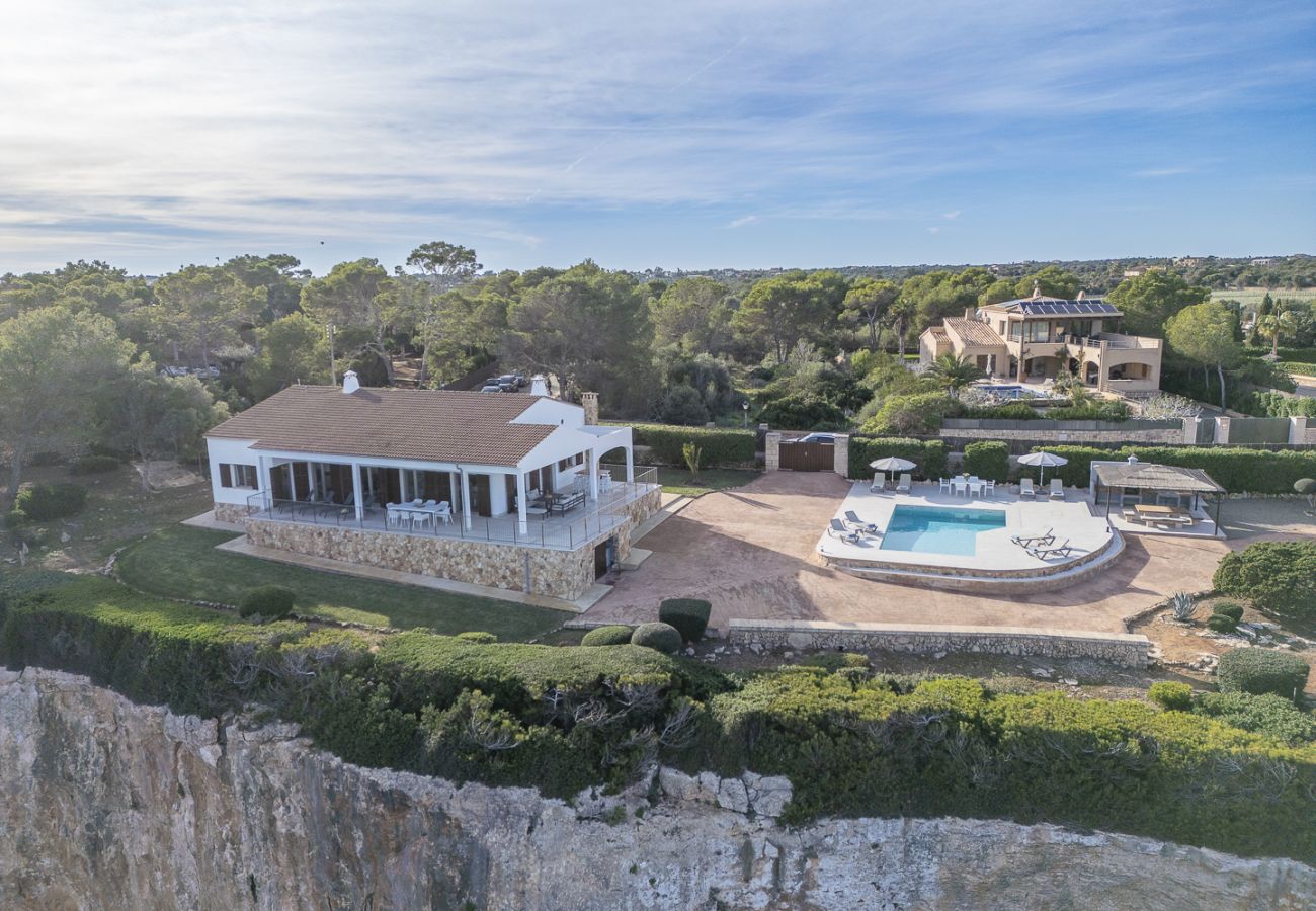 Villa en Cala Santanyi - Villa Can Ferrando  Primera Línea de Mar con Lujo Mediterráneo