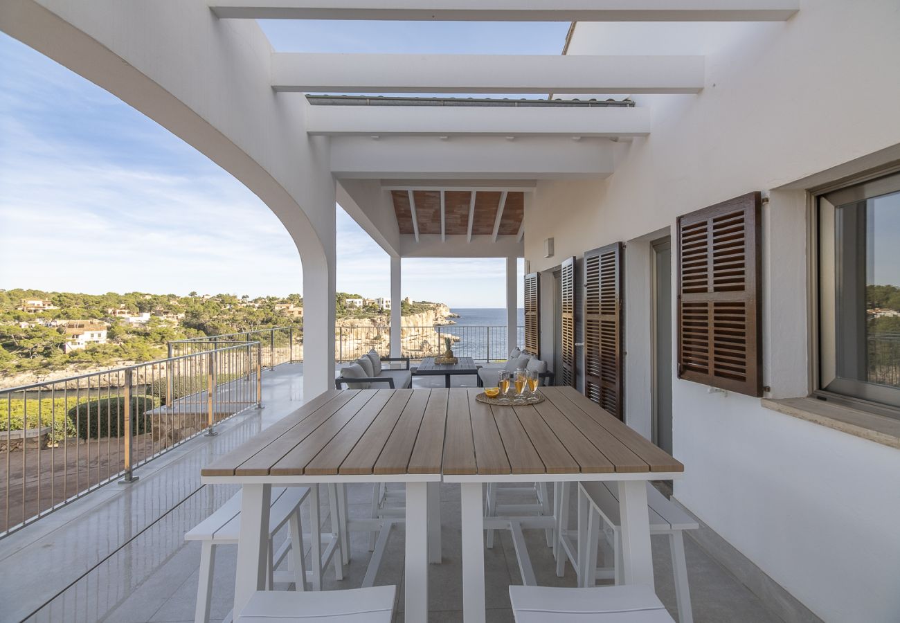 Villa en Cala Santanyi - Villa Can Ferrando  Primera Línea de Mar con Lujo Mediterráneo