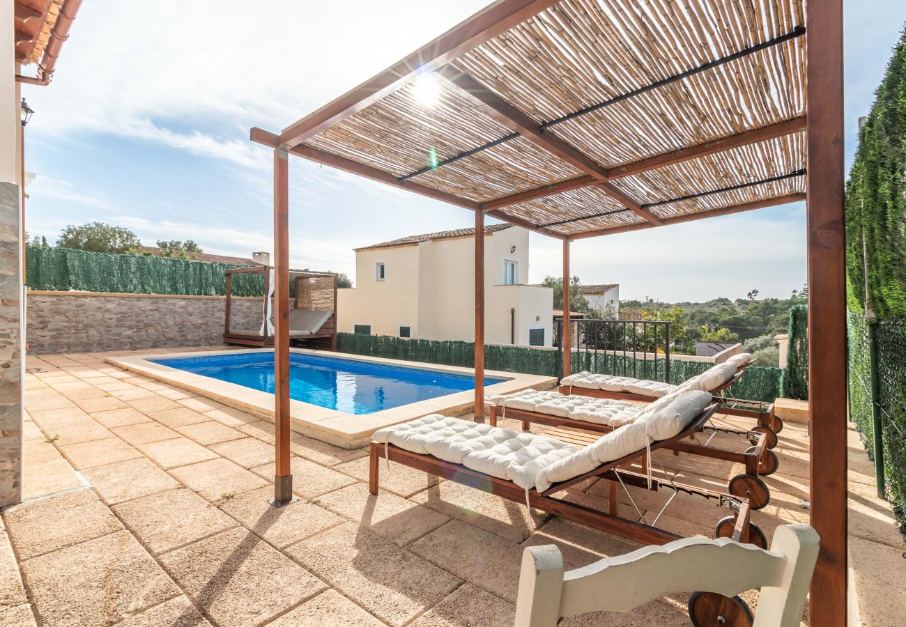 Chalet in Cala Murada - Villa with private pool near the sea