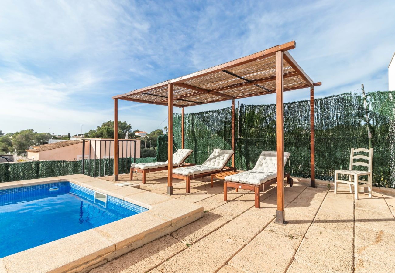 Chalet in Cala Murada - Villa with private pool near the sea