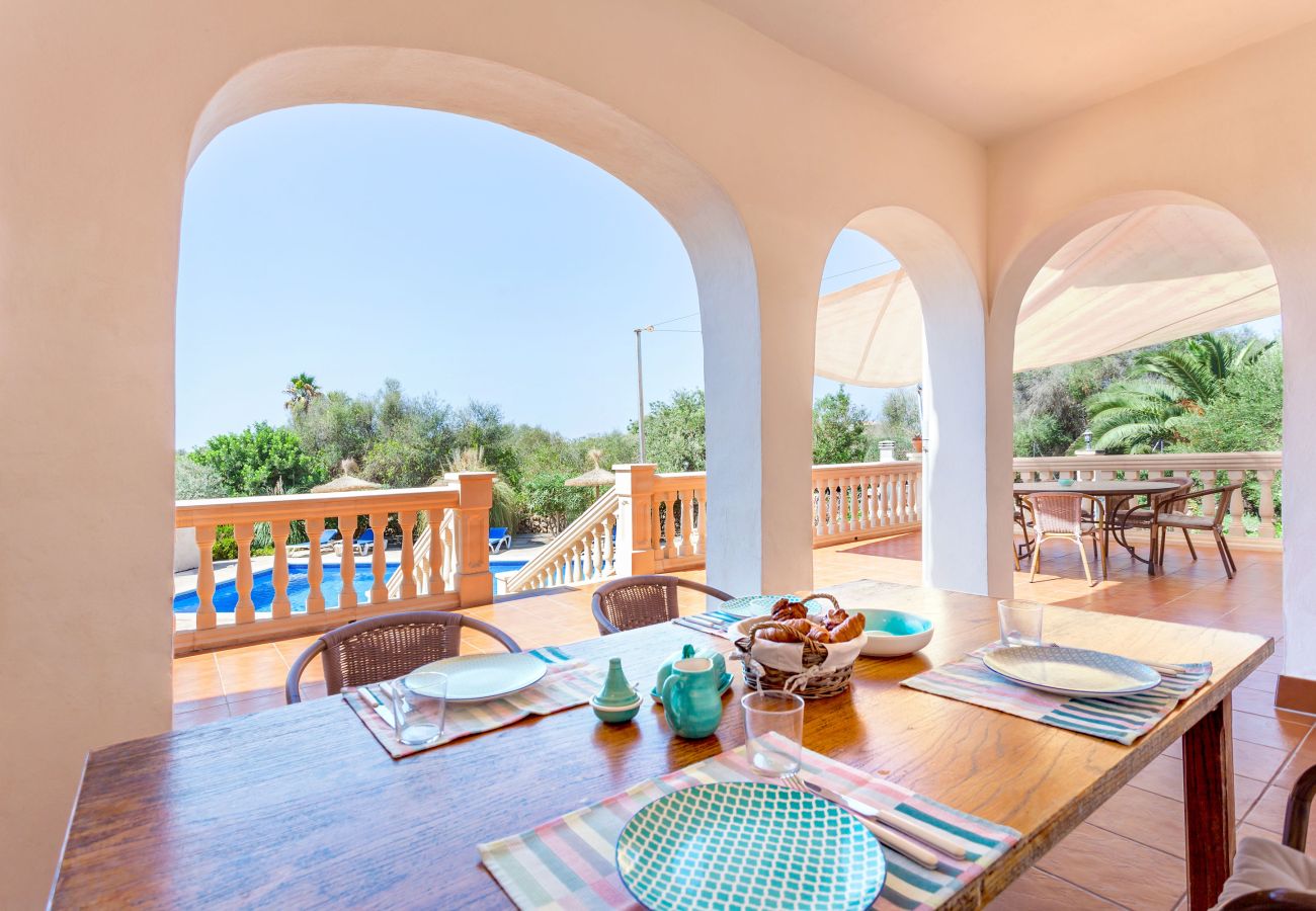 Villa in Santanyi - Can Flores Villa  holiday house with pool perfect for a relaxing vacation near Cala Santanyi