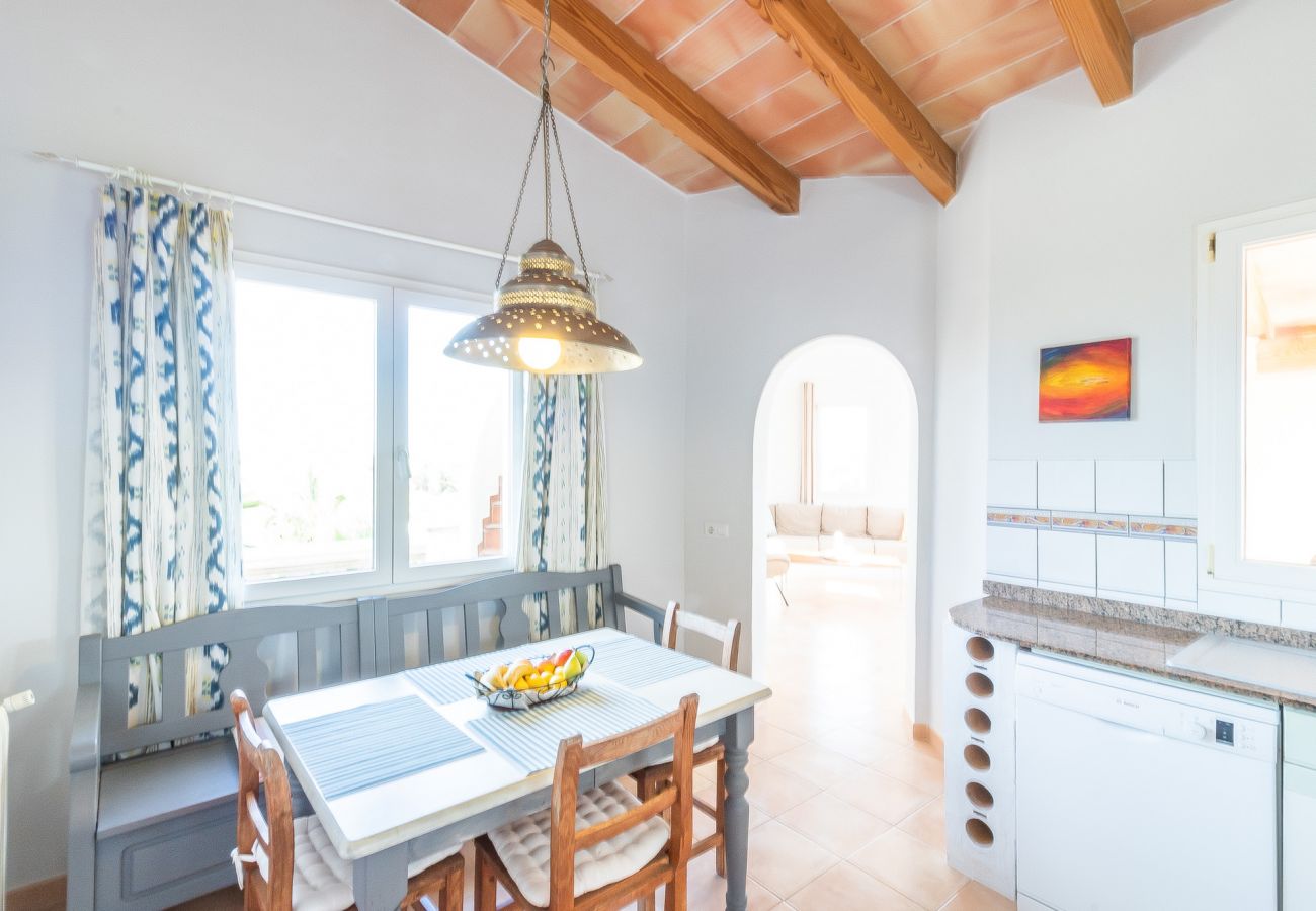 Apartment in Santanyi - Can Flores Flat 3 >>  apartment in private villa with pool close to the beach