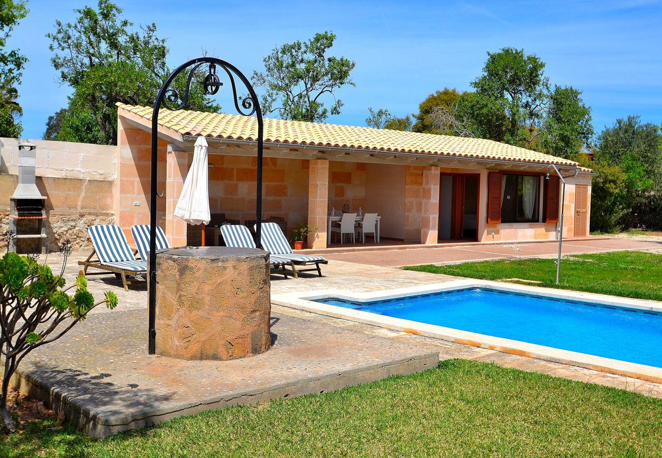 Country house in Alcudia - Els Olivers 138 rustic finca with private swimming pool, air conditioning, terrace and barbecue