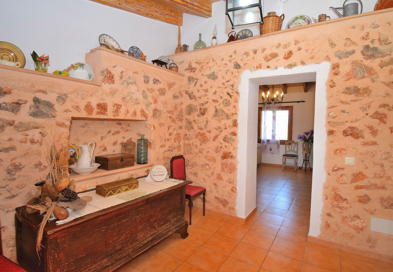 Country house in Llubi - Son Sitges 139 cosy finca with private pool, children's playground, terrace and barbecue area