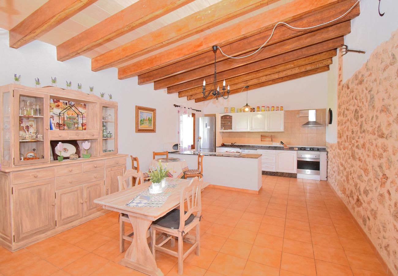 Country house in Llubi - Son Sitges 139 cosy finca with private pool, children's playground, terrace and barbecue area