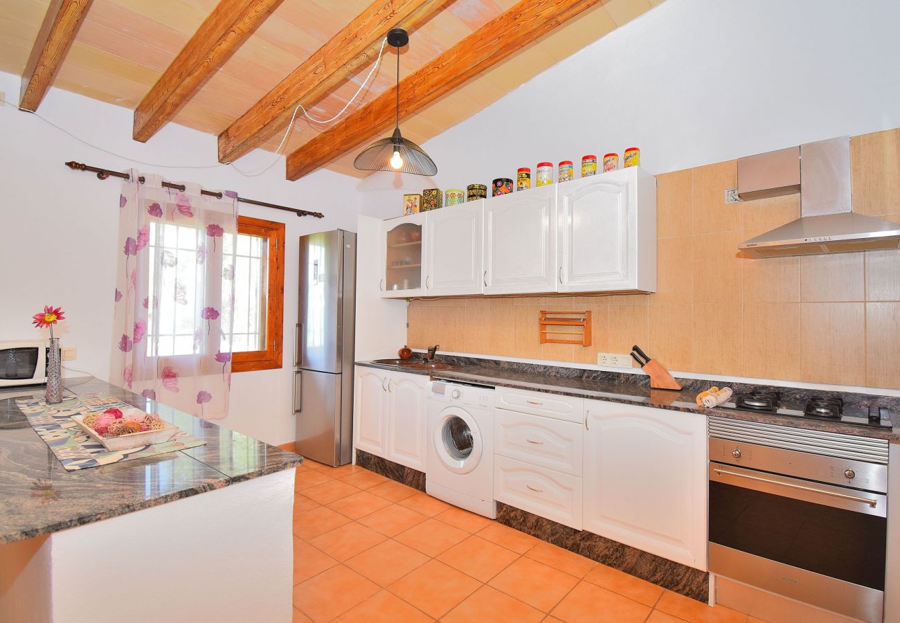 Country house in Llubi - Son Sitges 139 cosy finca with private pool, children's playground, terrace and barbecue area