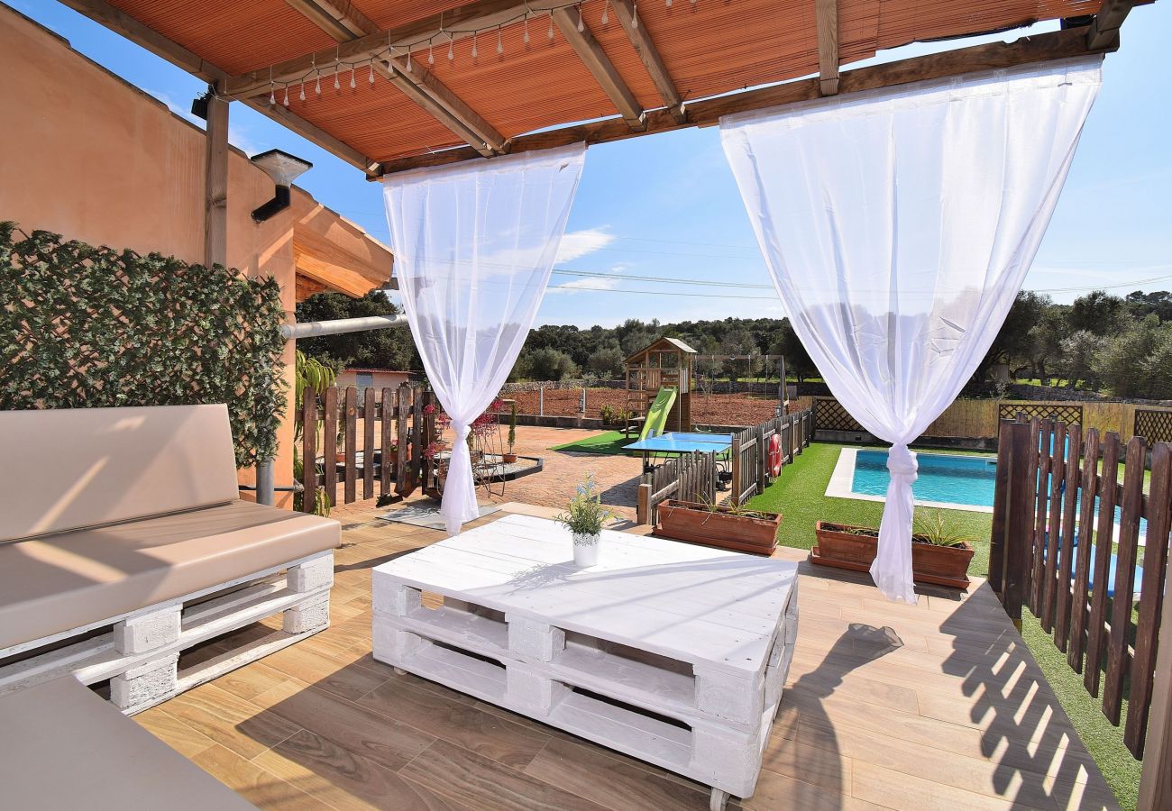 Country house in Llubi - Son Sitges 139 cosy finca with private pool, children's playground, terrace and barbecue area