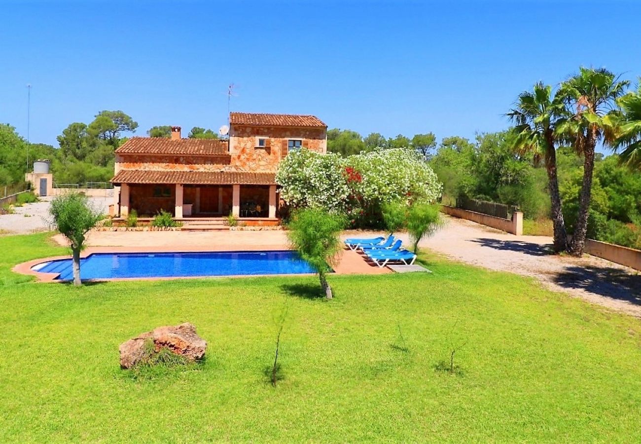 Country house in Campos - Can Toni 403 traditional finca with private pool, air-conditioning, large garden and WiFi