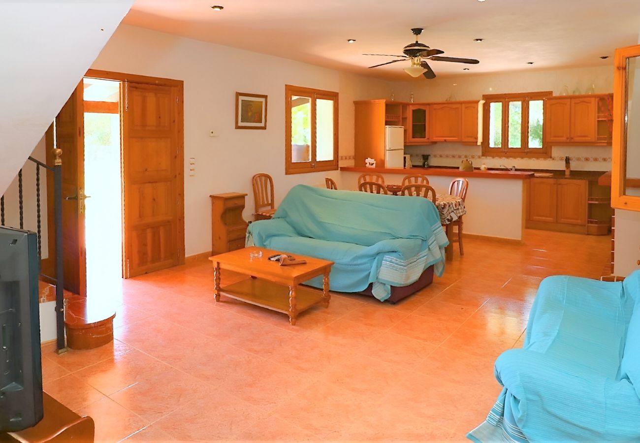 Country house in Campos - Can Toni 403 traditional finca with private pool, air-conditioning, large garden and WiFi