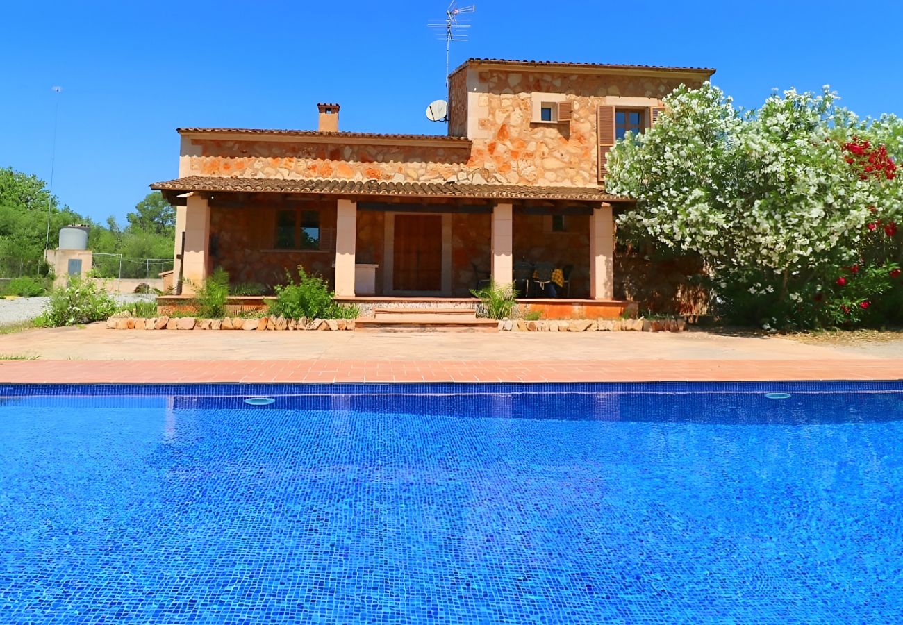 Country house in Campos - Can Toni 403 traditional finca with private pool, air-conditioning, large garden and WiFi