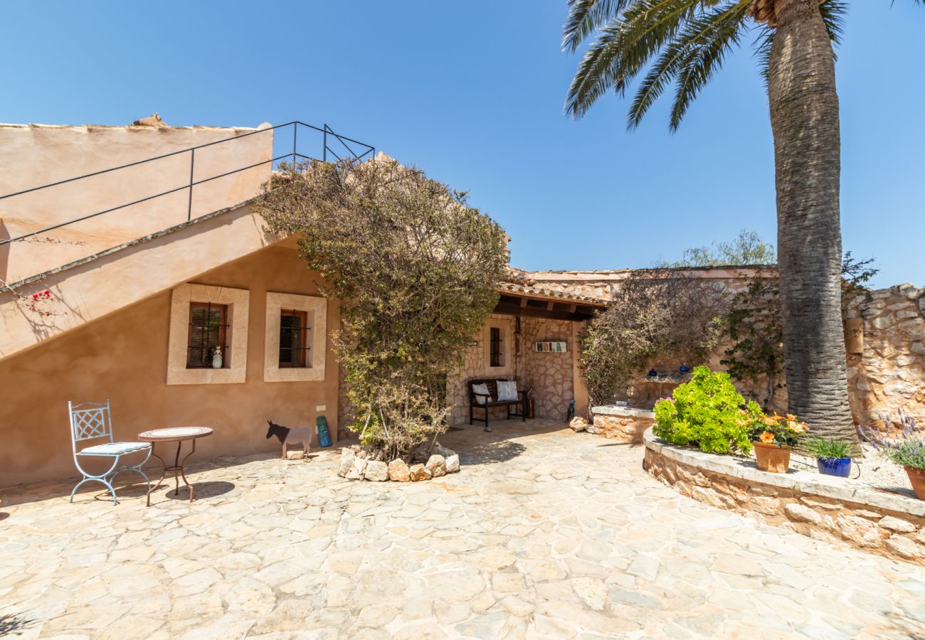 Country house in Santanyi - Finca Aries »