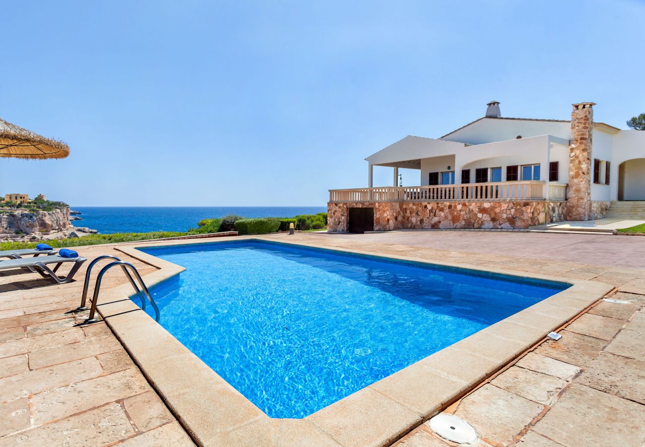 House in Cala Santanyi - Villa Can Ferrando First Line Seaview with Mediterranean Luxury