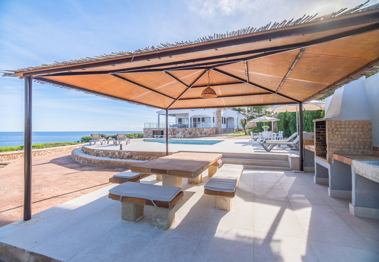 Villa in Cala Santanyi - Villa Can Ferrando holiday house in Cala Santanyi first line seaview with Mediterranean luxury