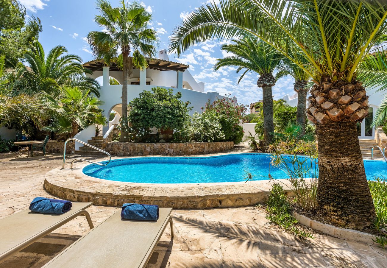 Apartment in Cala Santanyi - Apartment Oasis » ground floor: color and charm 