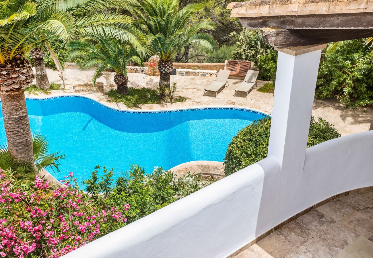 Apartment in Cala Santanyi - Apartment Oasis » ground floor: color and charm 