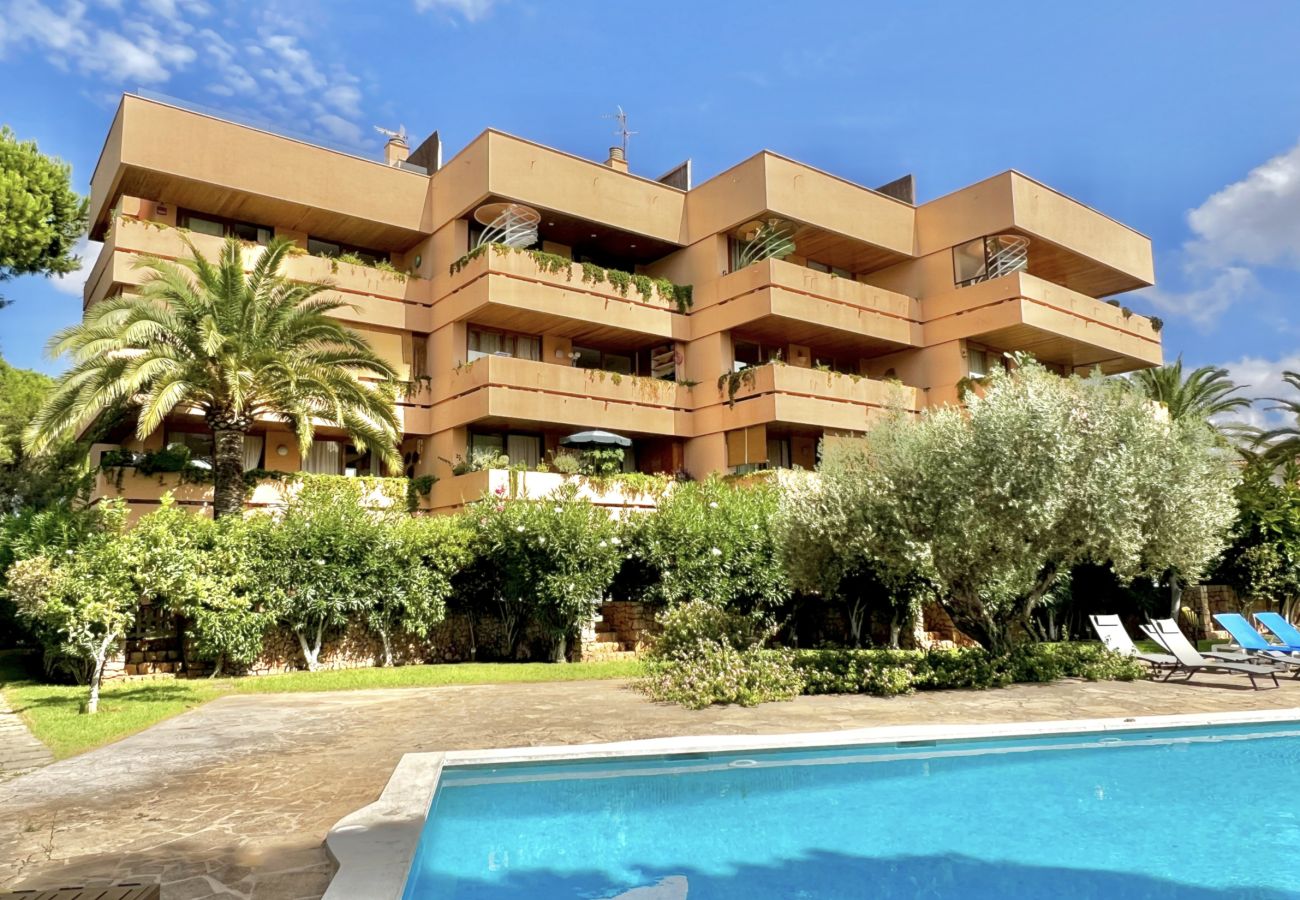 Apartment in Son Servera - Ground Floor Apartment in Port Verd with Garden and Community Pool