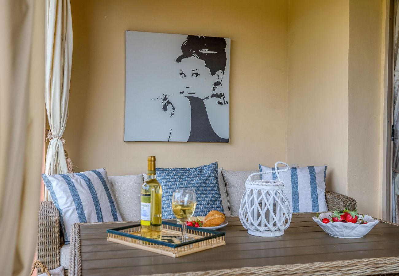 Apartment in Santa Ponça - Port Adriano Residence stylish accommodation with pool close to the beach in Santa Ponsa available for temporary stays