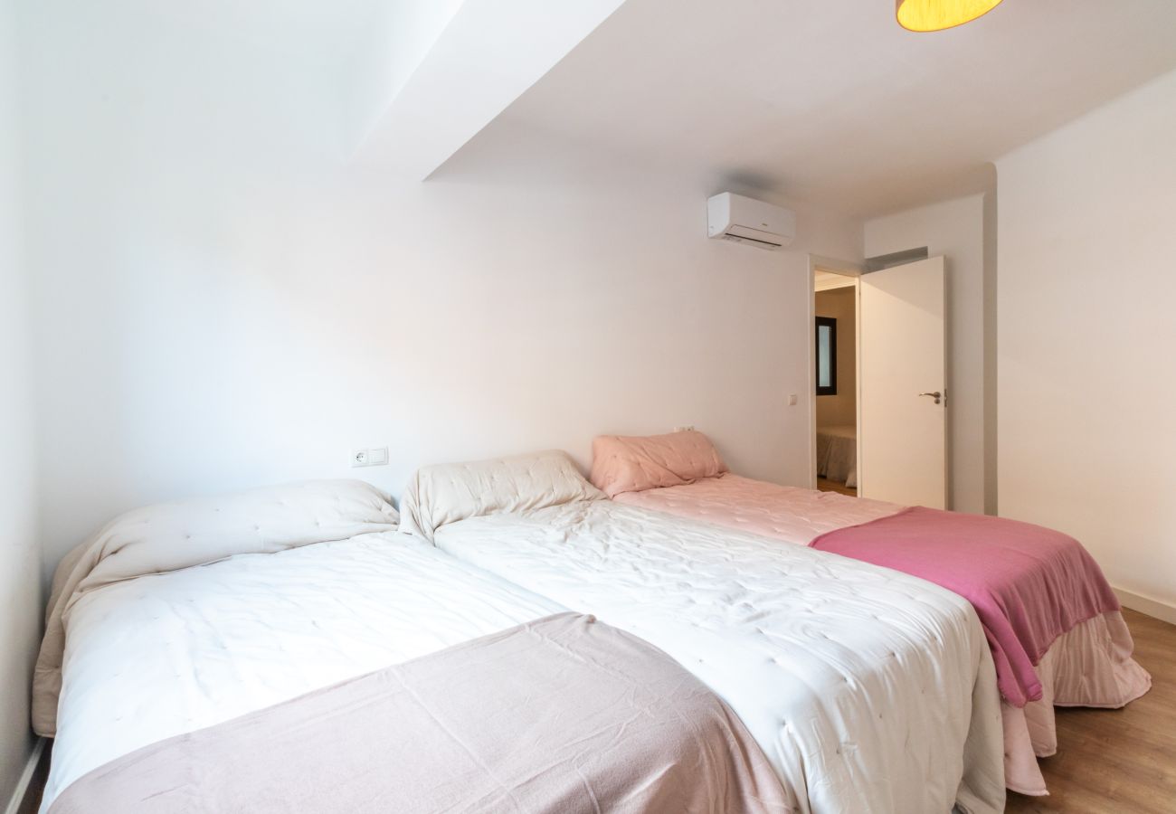 Apartment in Palma  - Serralta Centro modern and bright living space available for monthly rental in Palma